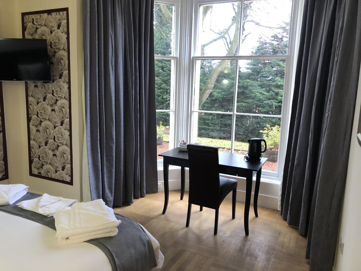 Kaim Park Hotel Bathgate Eksteriør billede