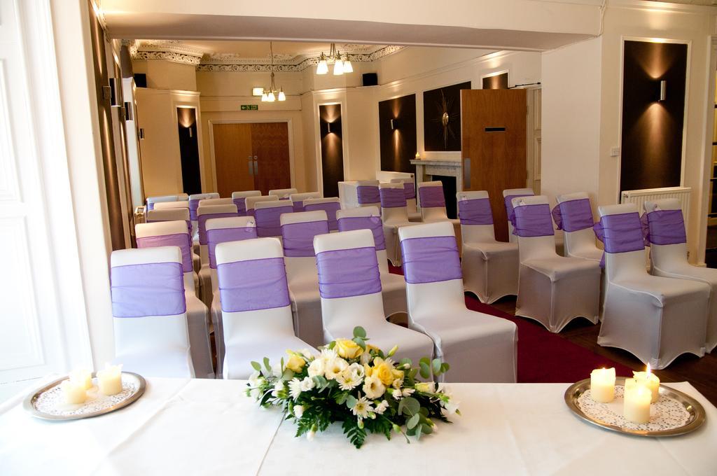 Kaim Park Hotel Bathgate Eksteriør billede